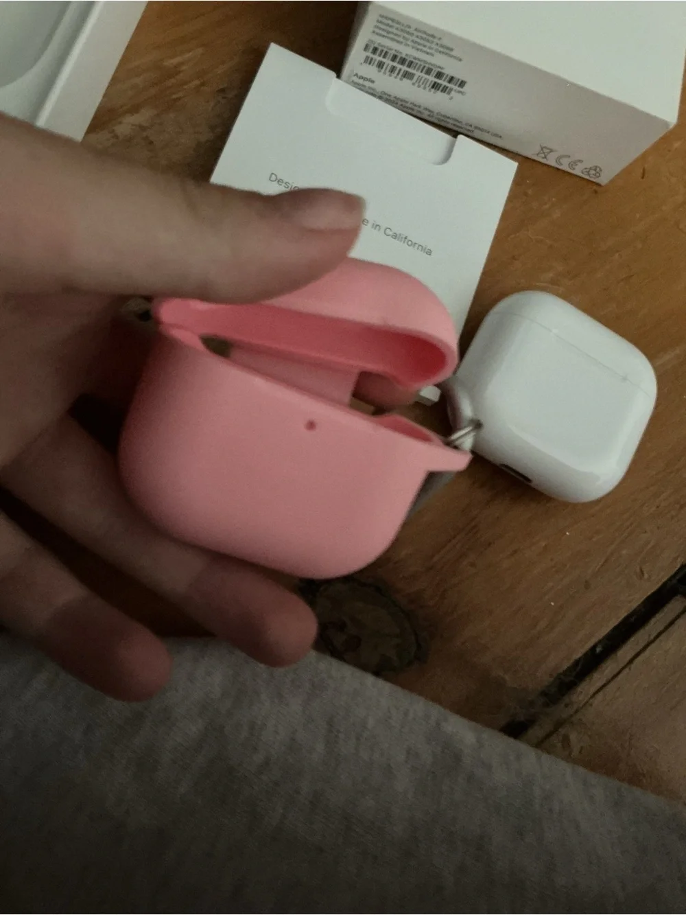 Apple Airpods 4 CASE ONLY